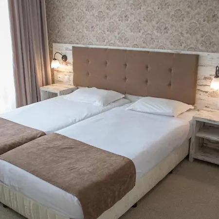 Хотел Paraiso Theopolis 3*