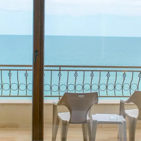 Paraiso Theopolis 3* 오브조르