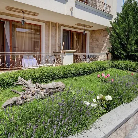 Paraiso Theopolis 奥布佐尔