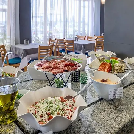 Отель Paraiso Theopolis