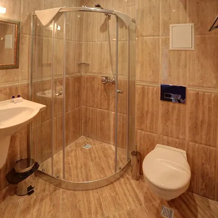 Paraiso Theopolis 3*