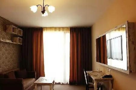 Paraiso Theopolis מלון