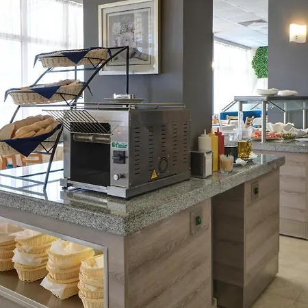 Paraiso Theopolis אובזור
