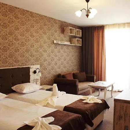 Paraiso Theopolis מלון 3*