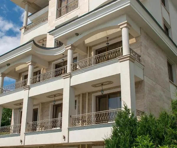 Paraiso Theopolis 奥布佐尔