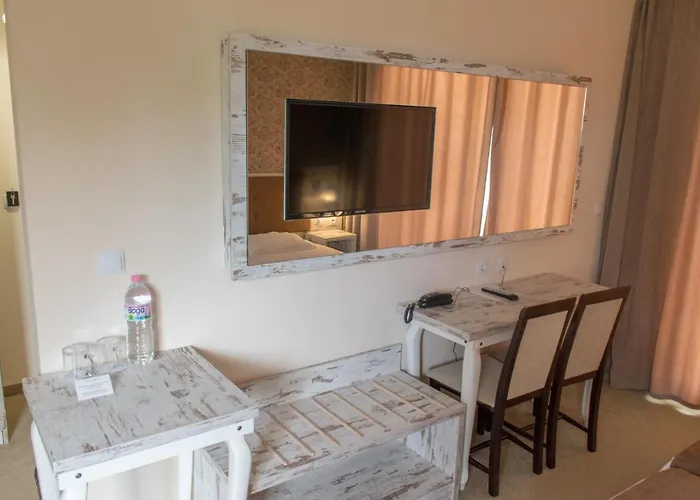 Hotel Paraiso Theopolis 3*