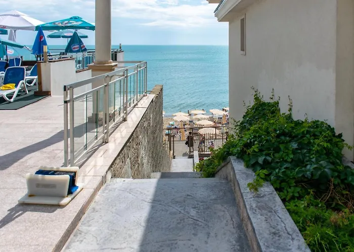 Paraiso Theopolis 酒店 奥布佐尔