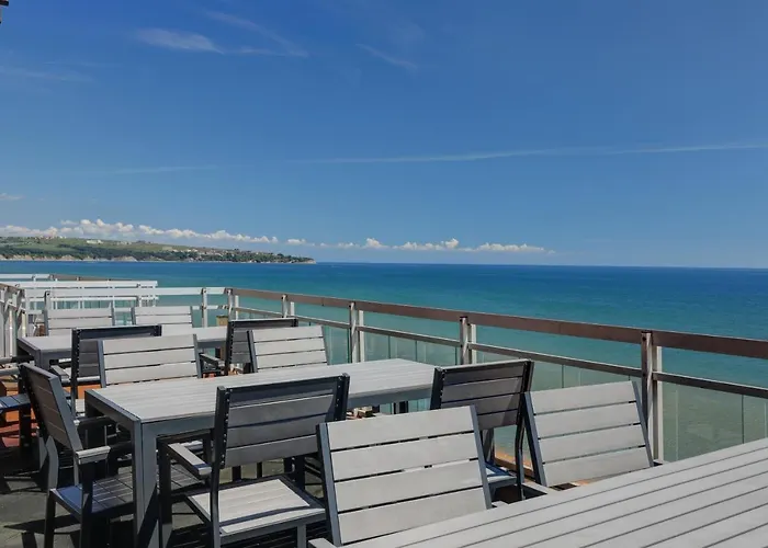 Paraiso Theopolis 酒店