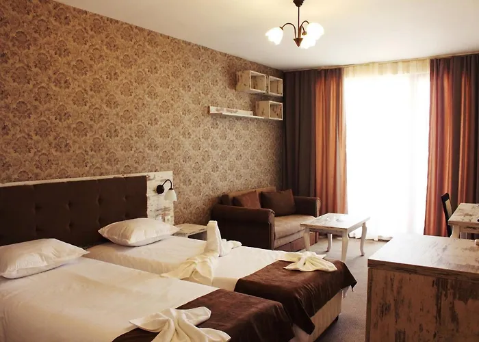 Paraiso Theopolis Hotel 3*