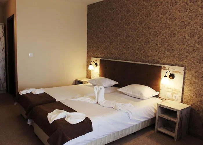 Paraiso Theopolis 奥布佐尔